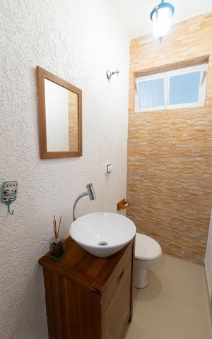 Casa à venda com 350m², 3 quartos e 4 vagas Casa à venda com 350m², 3 quartos e 4 vagasLavabo