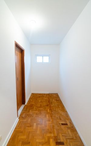 Casa à venda com 350m², 3 quartos e 4 vagas Casa à venda com 350m², 3 quartos e 4 vagasCloset da Suite 3