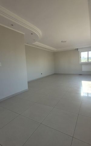 Apartamento para alugar com 376m², 3 quartos e 1 vaga