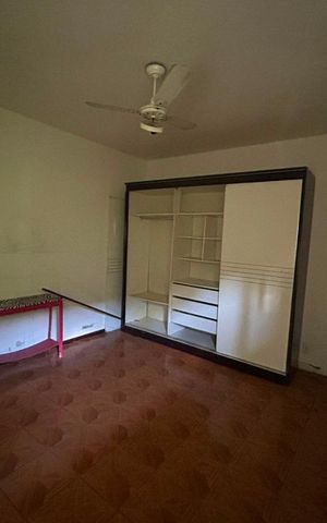 Casa para alugar com 200m², 3 quartos e 6 vagas Casa para alugar com 200m², 3 quartos e 6 vagasQuarto