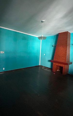 Casa para alugar com 200m², 3 quartos e 6 vagas Casa para alugar com 200m², 3 quartos e 6 vagasSala
