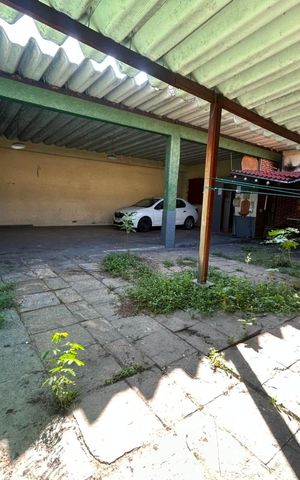 Casa para alugar com 200m², 3 quartos e 6 vagas Casa para alugar com 200m², 3 quartos e 6 vagasÁrea externa