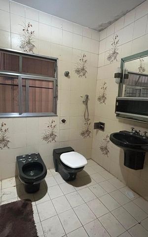 Casa para alugar com 200m², 3 quartos e 6 vagas Casa para alugar com 200m², 3 quartos e 6 vagasBanheiro