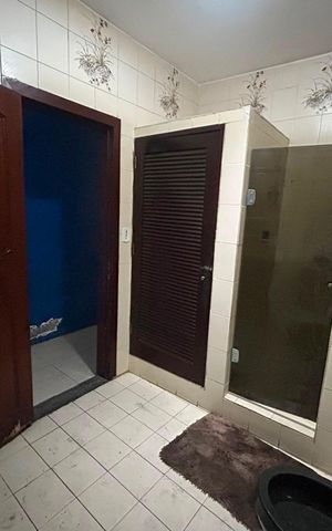 Casa para alugar com 200m², 3 quartos e 6 vagas Casa para alugar com 200m², 3 quartos e 6 vagasBanheiro