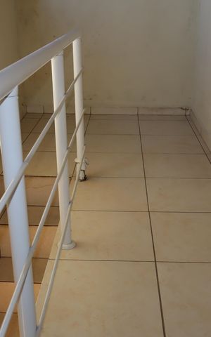 Casa à venda com 68m², 2 quartos e 2 vagasQuarto de Serviço
