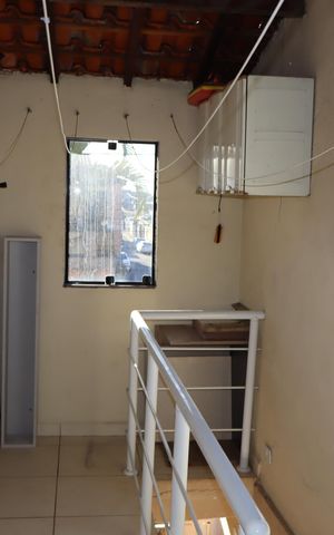 Casa à venda com 68m², 2 quartos e 2 vagasQuarto de Serviço