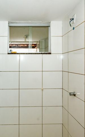 Casa de condomínio à venda com 99m², 2 quartos e 1 vagaBanheiro social 