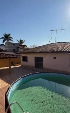 Casa de condomínio à venda com 293m², 3 quartos e 4 vagasPiscina