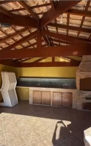 Casa de condomínio à venda com 293m², 3 quartos e 4 vagasChurrasqueira