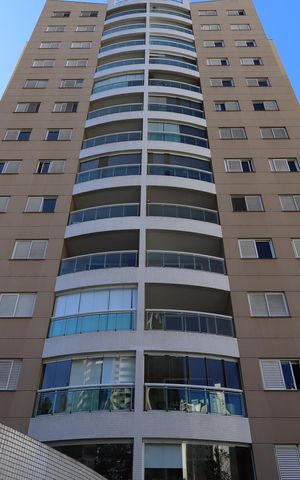 Apartamento à venda com 78m², 3 quartos e 2 vagasFachada