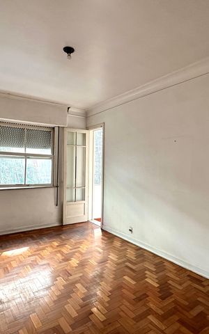 Apartamento para alugar com 95m², 3 quartos e sem vaga Apartamento para alugar com 95m², 3 quartos e sem vagaSala