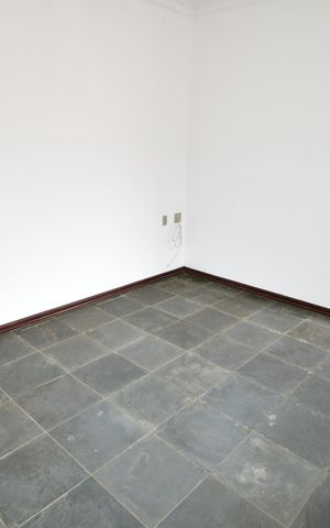 Casa à venda com 284m², 3 quartos e 5 vagasSala