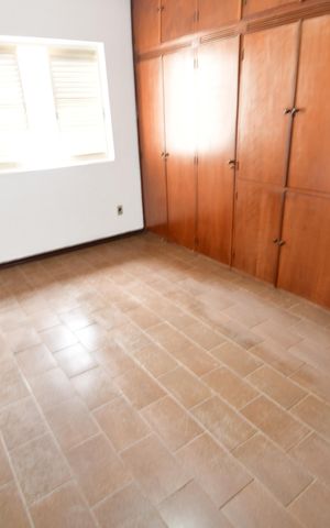Casa à venda com 284m², 3 quartos e 5 vagasQuarto 1
