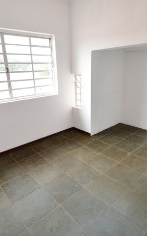 Casa à venda com 284m², 3 quartos e 5 vagasEscritório