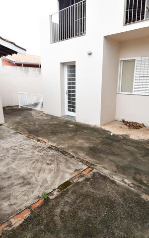 Casa à venda com 284m², 3 quartos e 5 vagasQuintal