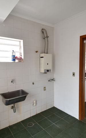 Casa à venda com 284m², 3 quartos e 5 vagasÁrea de Serviço