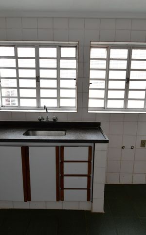 Casa à venda com 284m², 3 quartos e 5 vagasCozinha