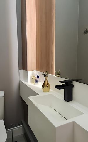 Apartamento para alugar com 107m², 2 quartos e 2 vagas Apartamento para alugar com 107m², 2 quartos e 2 vagasBanheiro