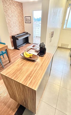 Apartamento à venda com 50m², 2 quartos e 1 vaga Apartamento à venda com 50m², 2 quartos e 1 vagaCozinha