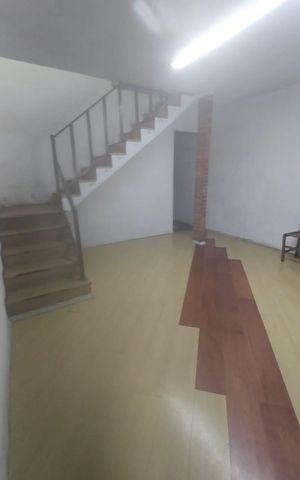 Casa para alugar com 150m², 3 quartos e 2 vagas Casa para alugar com 150m², 3 quartos e 2 vagasSala