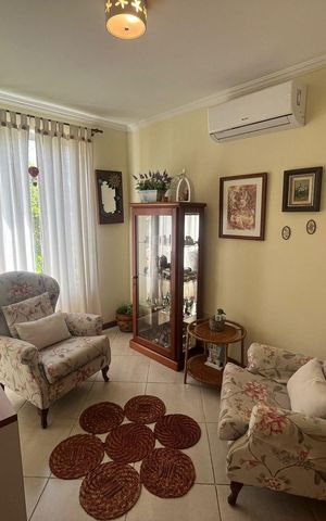 Casa de condomínio à venda com 278m², 4 quartos e 4 vagas