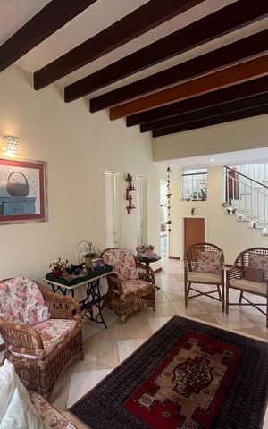 Casa de condomínio à venda com 278m², 4 quartos e 4 vagas