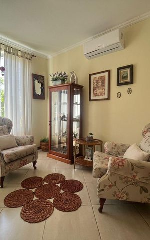 Casa de condomínio à venda com 278m², 4 quartos e 4 vagas