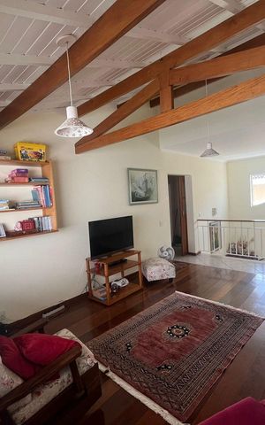 Casa de condomínio à venda com 278m², 4 quartos e 4 vagas