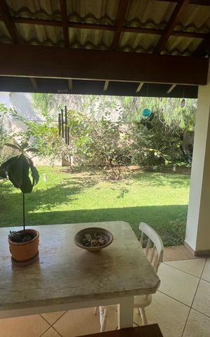 Casa de condomínio à venda com 278m², 4 quartos e 4 vagas
