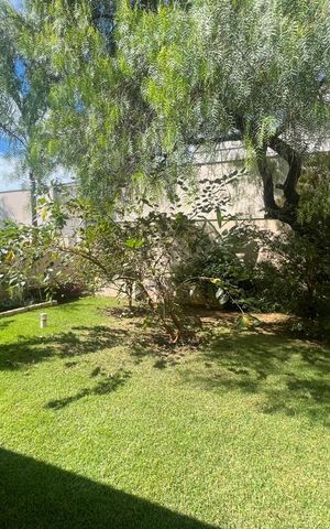 Casa de condomínio à venda com 278m², 4 quartos e 4 vagas