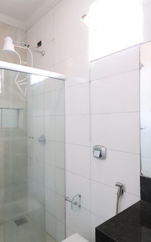 Casa para alugar com 360m², 4 quartos e 3 vagasBanheiro do Quarto 1