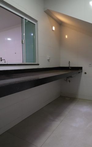 Casa para alugar com 360m², 4 quartos e 3 vagasÁrea de Serviço