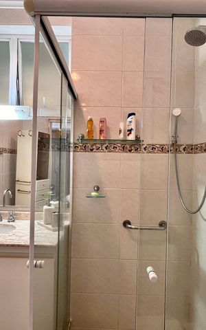 Apartamento para alugar com 301m², 3 quartos e sem vaga Apartamento para alugar com 301m², 3 quartos e sem vagaBanheiro social