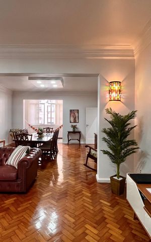 Apartamento para alugar com 301m², 3 quartos e sem vaga Apartamento para alugar com 301m², 3 quartos e sem vagaSala