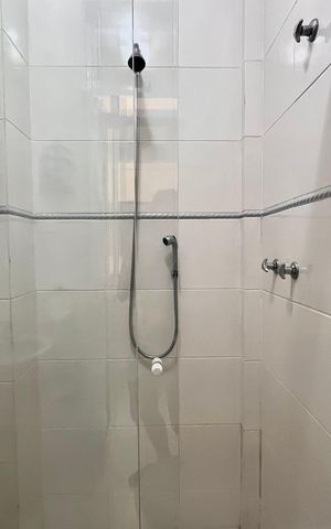 Apartamento para alugar com 301m², 3 quartos e sem vaga