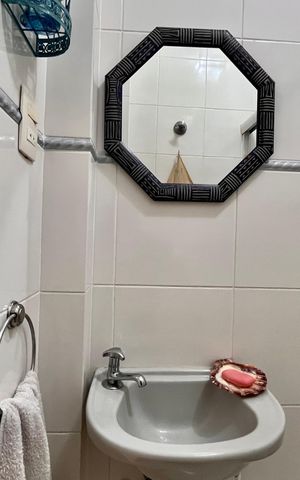 Apartamento para alugar com 301m², 3 quartos e sem vaga Apartamento para alugar com 301m², 3 quartos e sem vagaBanheiro de serviço