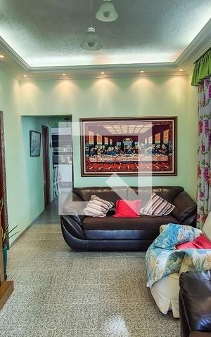 Casa à venda com 315m², 3 quartos e 3 vagas