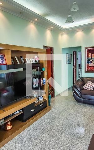 Casa à venda com 315m², 3 quartos e 3 vagas