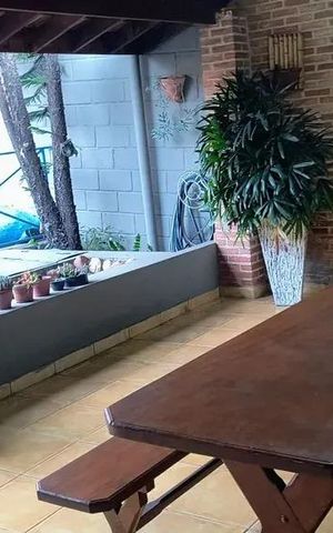 Casa à venda com 200m², 3 quartos e 3 vagas