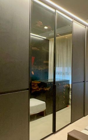 Apartamento para alugar com 157m², 1 quarto e 2 vagas Apartamento para alugar com 157m², 1 quarto e 2 vagasCloset da suíte