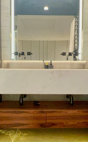 Apartamento para alugar com 157m², 1 quarto e 2 vagas Apartamento para alugar com 157m², 1 quarto e 2 vagasBanheiro da Suíte