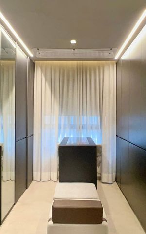 Apartamento para alugar com 157m², 1 quarto e 2 vagas Apartamento para alugar com 157m², 1 quarto e 2 vagasCloset da suíte