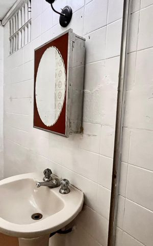 Apartamento à venda com 121m², 3 quartos e sem vaga Apartamento à venda com 121m², 3 quartos e sem vagaBanheiro 2