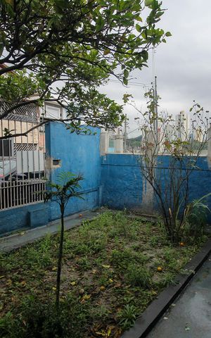 Casa à venda com 175m², 2 quartos e sem vaga Casa à venda com 175m², 2 quartos e sem vagaJardim