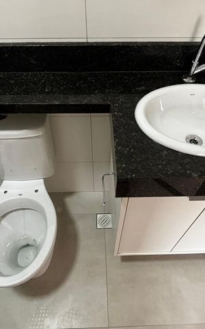 Apartamento para alugar com 85m², 2 quartos e 1 vaga Apartamento para alugar com 85m², 2 quartos e 1 vagaBanheiro