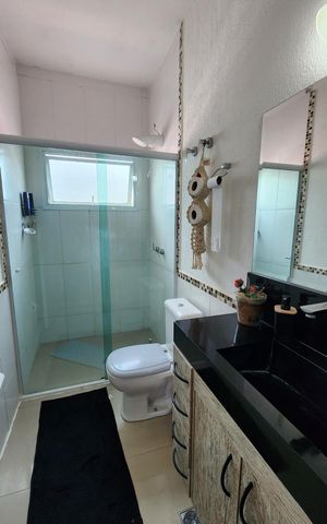 Casa à venda com 247m², 3 quartos e 3 vagasBanheiro