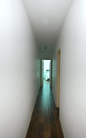 Casa para alugar com 224m², 3 quartos e 2 vagasCorredor
