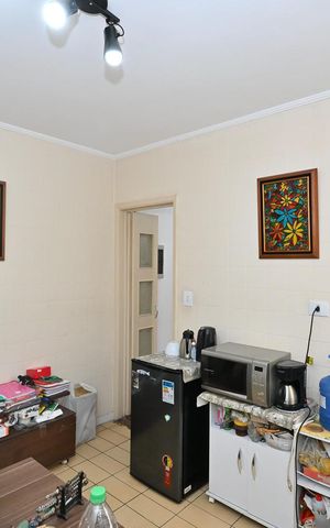 Casa para alugar com 224m², 3 quartos e 2 vagasEscritório
