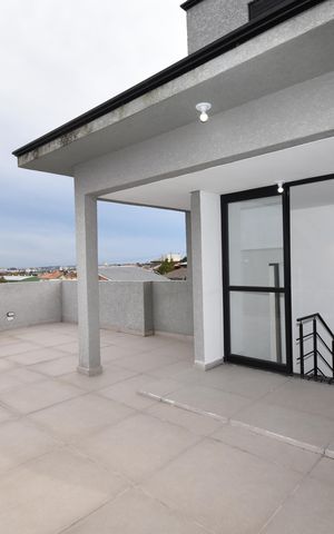 Casa à venda com 100m², 3 quartos e 2 vagasCobertura