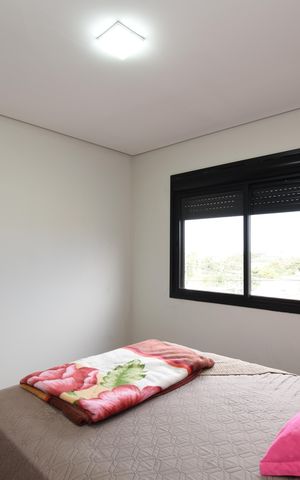 Casa à venda com 100m², 3 quartos e 2 vagasSuíte